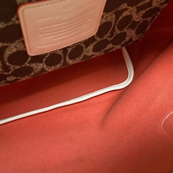 Elegant Brown and Pink Tote Bag - Picture 16 of 16